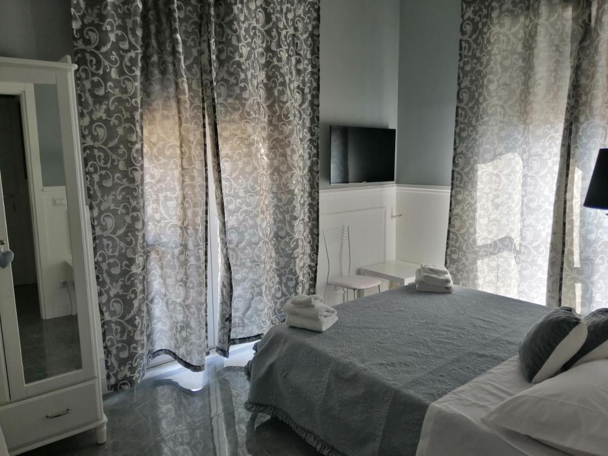 Hotel Ellysblue à Pizzo  Extérieur photo