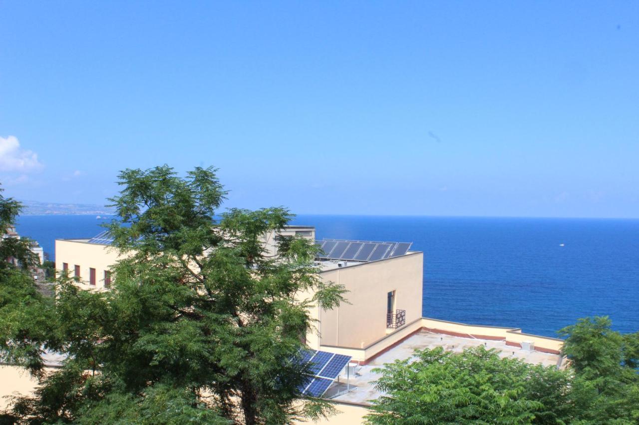Hotel Ellysblue à Pizzo  Extérieur photo